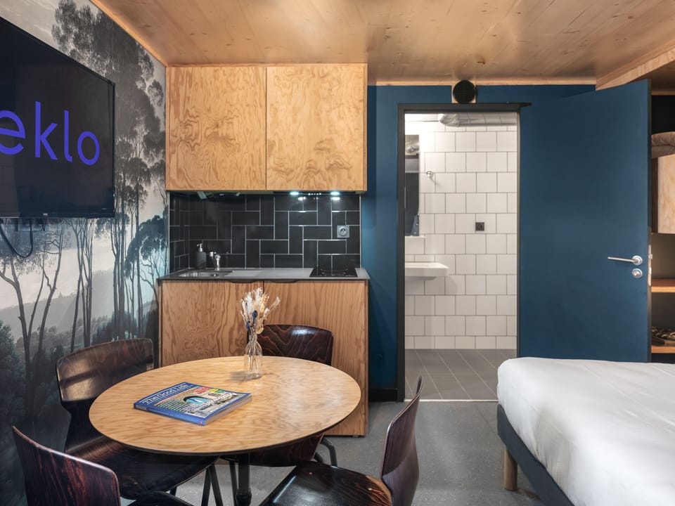 Eklo Studio | Private kitchen | Shared fridge, microwave, eco-friendly cleaning products