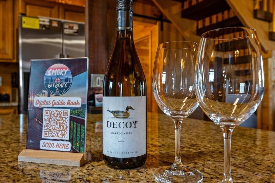 All our guests have access to our Digital Guide Book filled w/ our local faves!