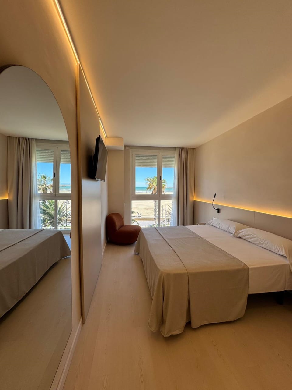 Superior Double Room, Ocean View | Blackout drapes, soundproofing, iron/ironing board, free WiFi