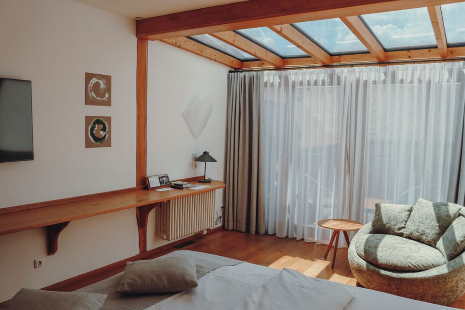 Comfort Double Room | Premium bedding, individually decorated, desk, iron/ironing board