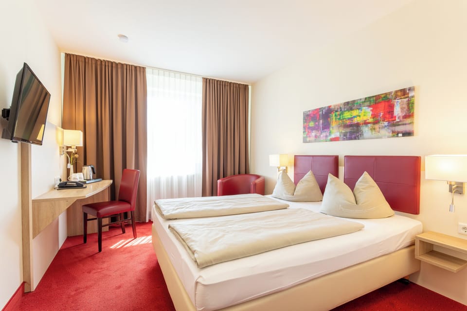 Comfort Double Room | 1 bedroom, desk, soundproofing, free WiFi