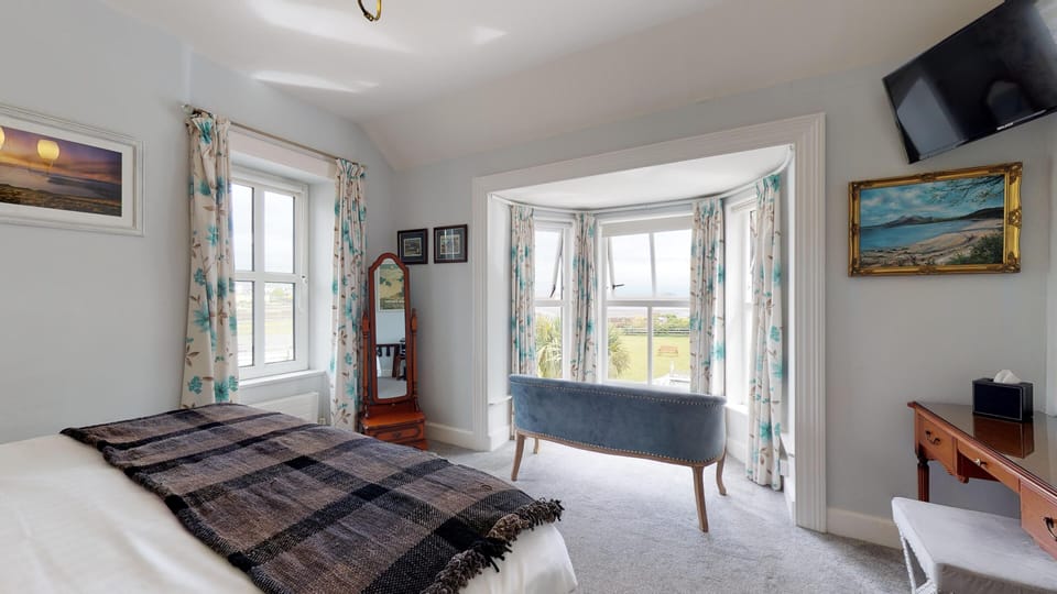 Superior Double Room, Sea View | Premium bedding, in-room safe, iron/ironing board (on request)