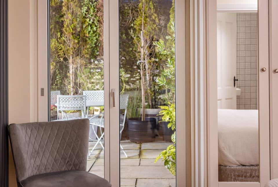 Double or Twin Room, Ensuite, Courtyard View (Pet Friendly Double/Twin)