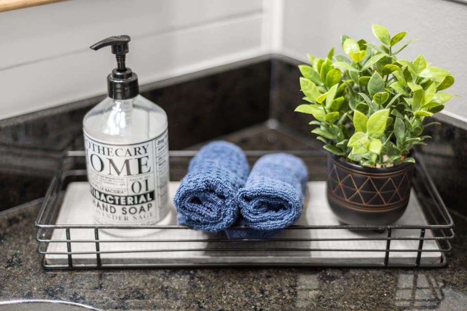 Bathroom amenities