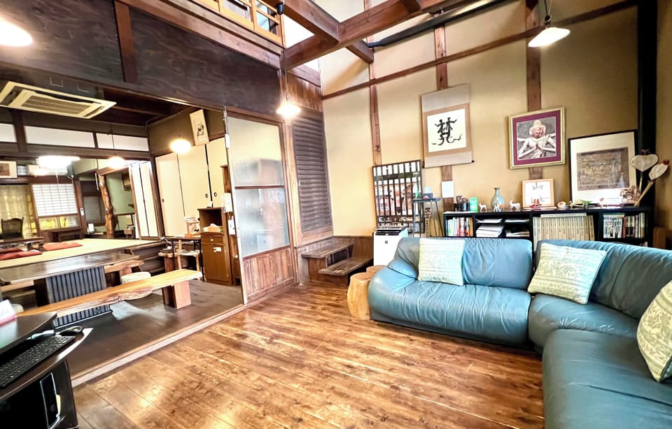 Traditional House | Down comforters, desk, laptop workspace, blackout drapes