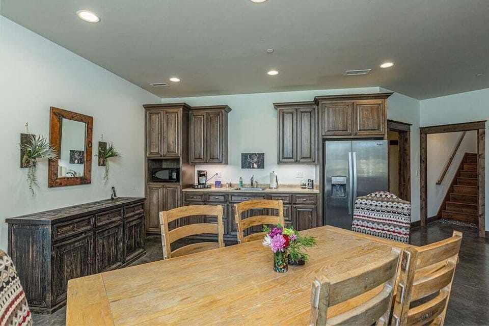 Lower Level Kitchenette
