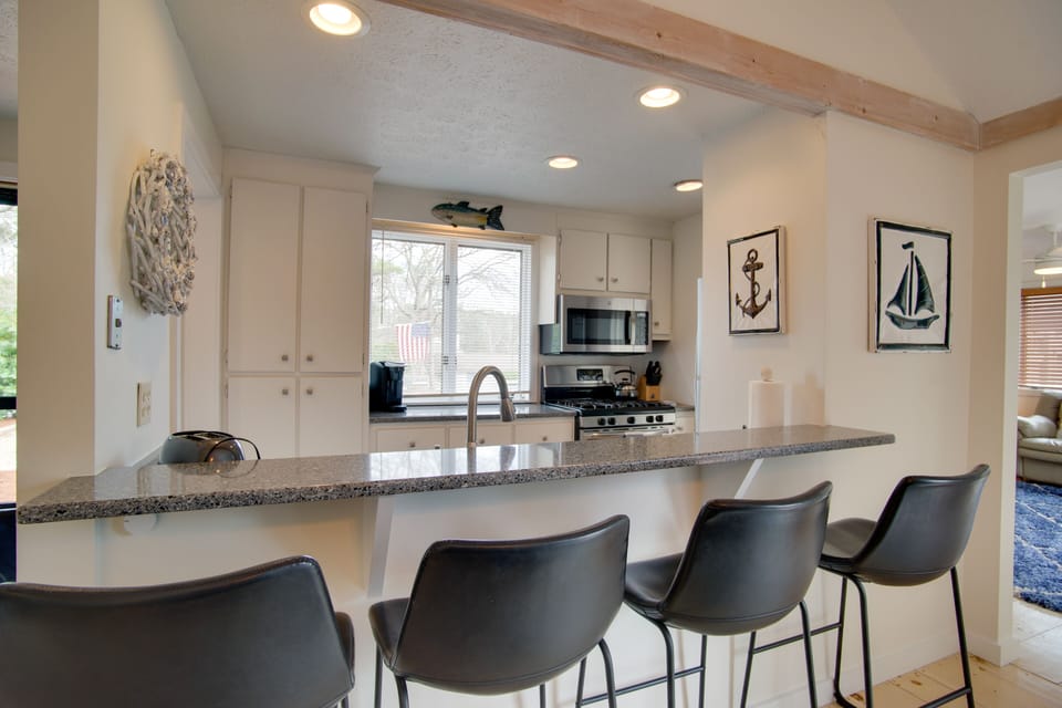 Kitchen | Bar Seating
