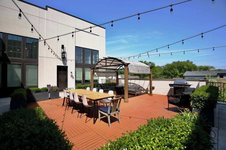 Gorgeous shared patio right outside your front door!
