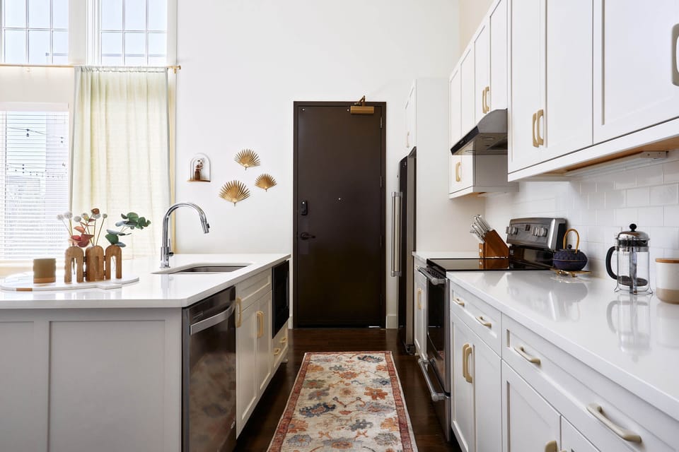 Countertops for days!
