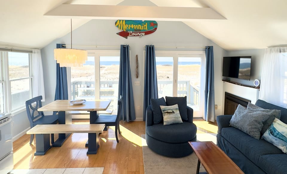 Capturing Siren Cottage's views were paramount for its design.