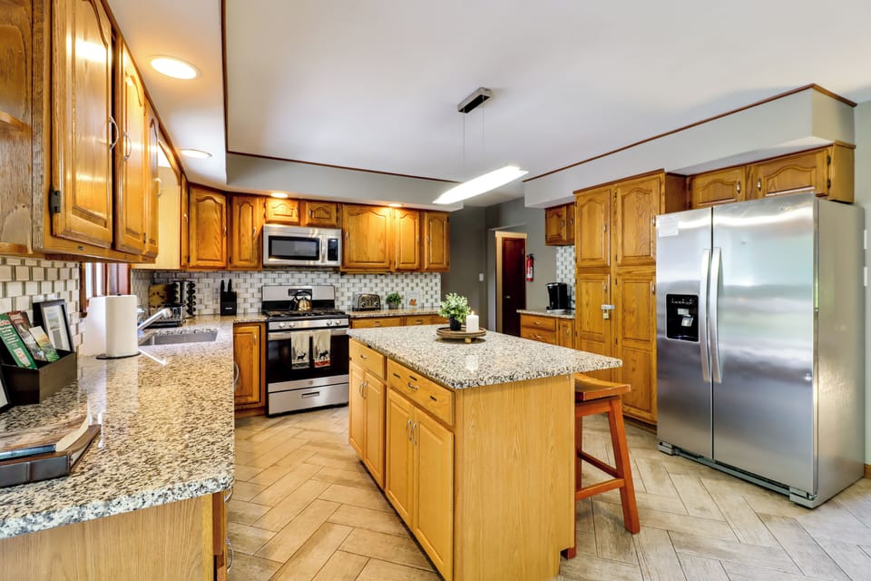 Kitchen | Fully Equipped | Cooking Basics & Spices