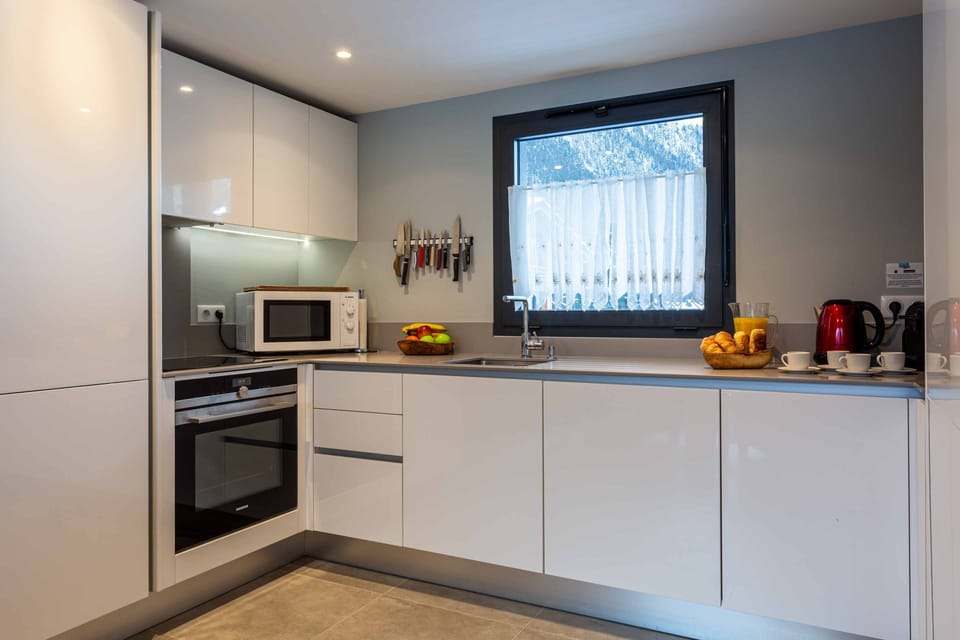 Fully equipped kitchen