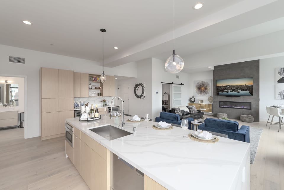 Fully Equipped Gourmet Kitchen