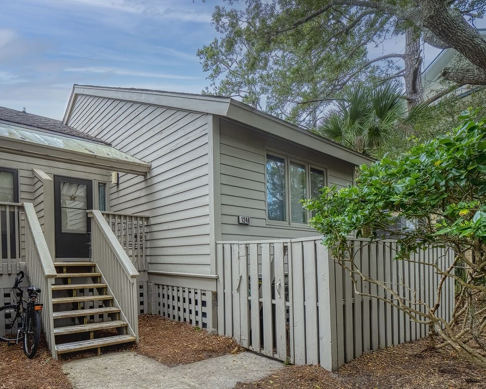 Welcome to 1248 Creekwatch Villa. A beautiful  2 bedroom and 2 bath villa.
