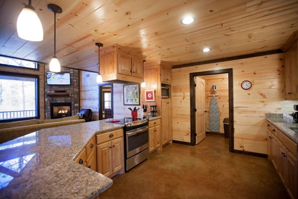 cabin kitchen with everything you need for easy family meals or holiday dinners