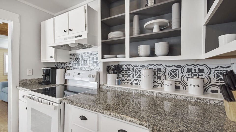 Beautifully updated and appointed kitchen.