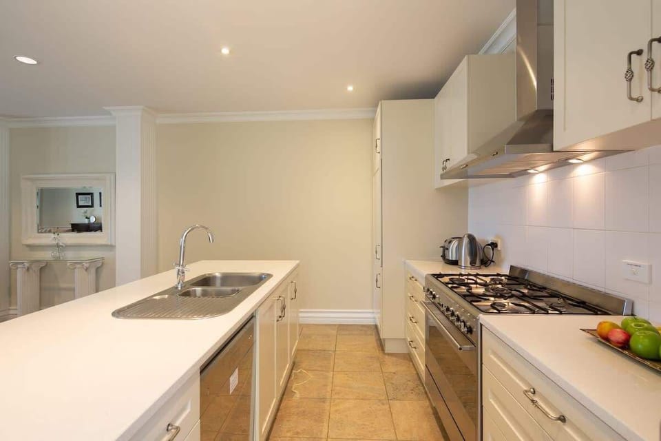 Modern Kitchen Design
Cook with ease in the sleek, fully equipped kitchen, offering everything you need to prepare delicious meals while staying just steps from the lake.