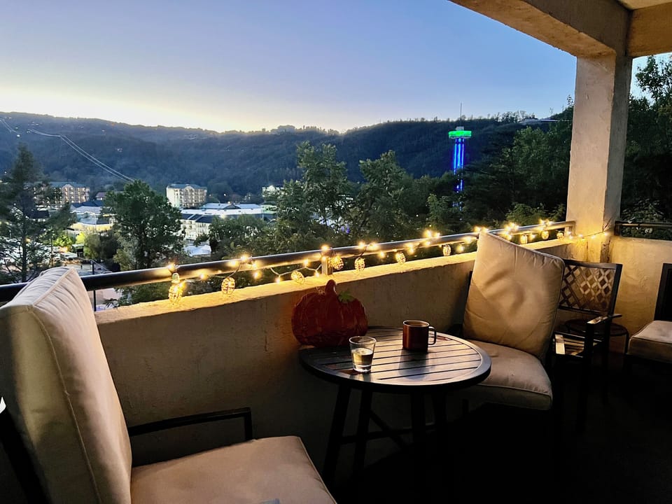 Balcony overlooking mountains & Gatlinburg