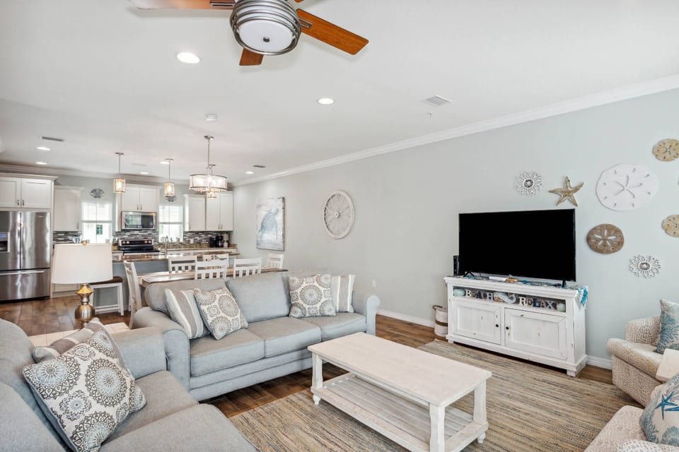 Open concept living at it's finest!