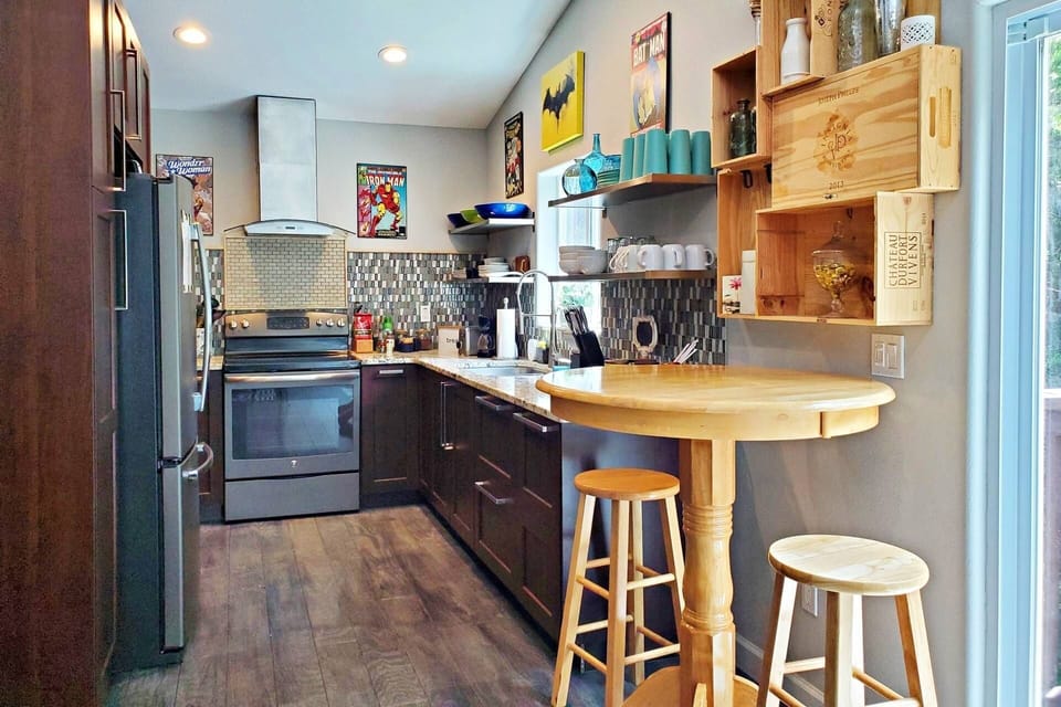 Round high top and stools for 2.
