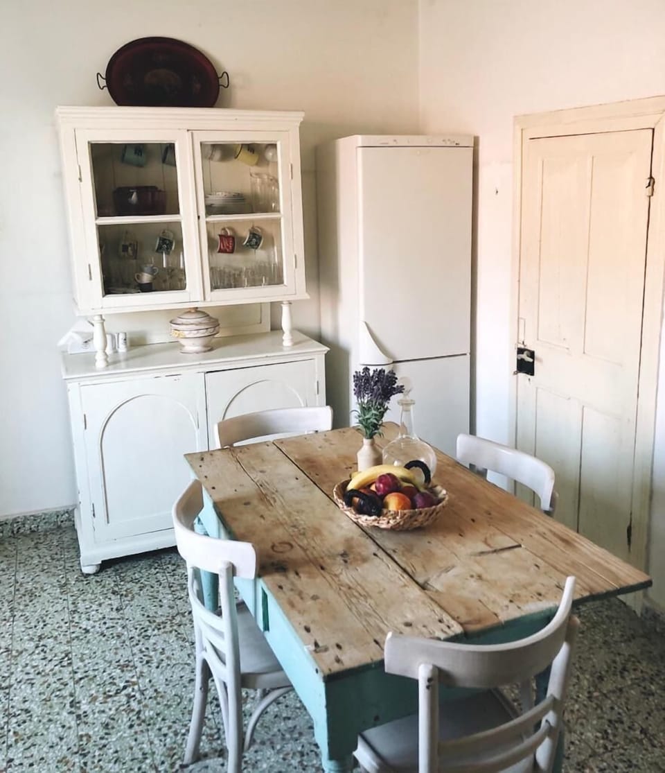 Apartment | Private kitchen | Fridge, oven, stovetop, coffee/tea maker