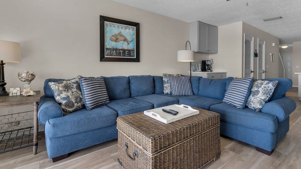 Blue Nine 5 Living Area