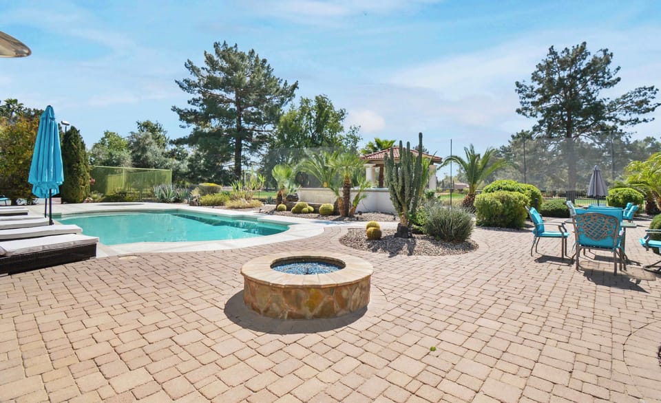 Backyard Fire Pit