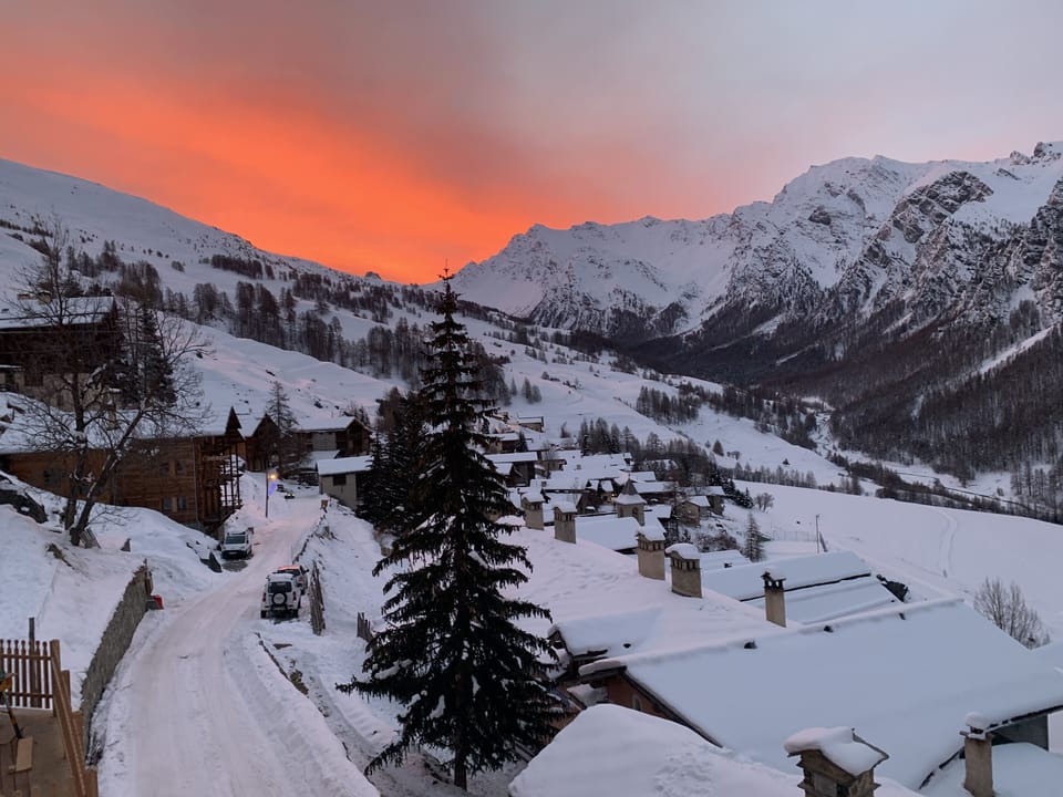 Snow and ski sports