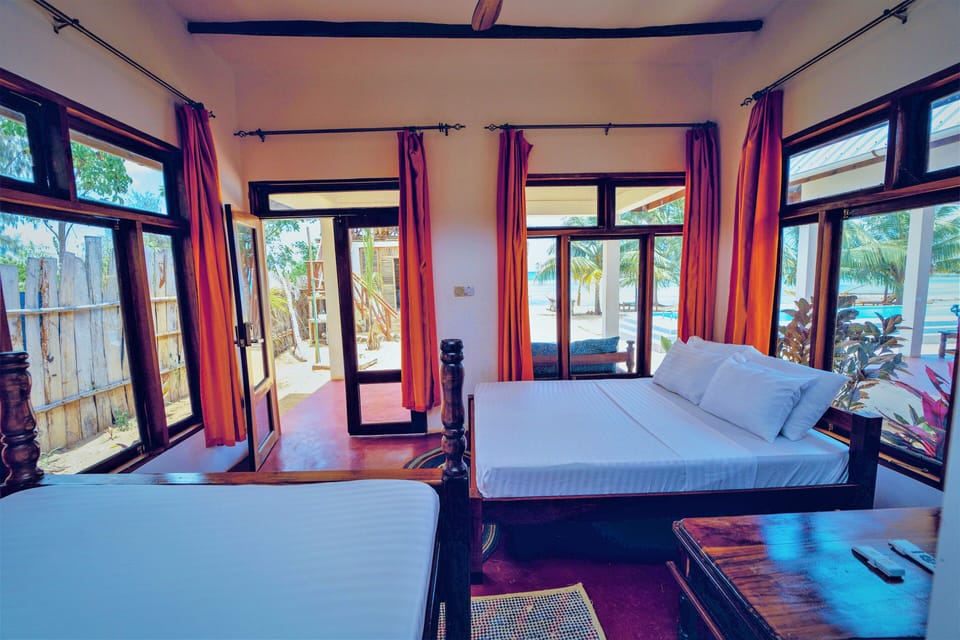 Asante Sana Beach Cottages Oceanview Bedroom