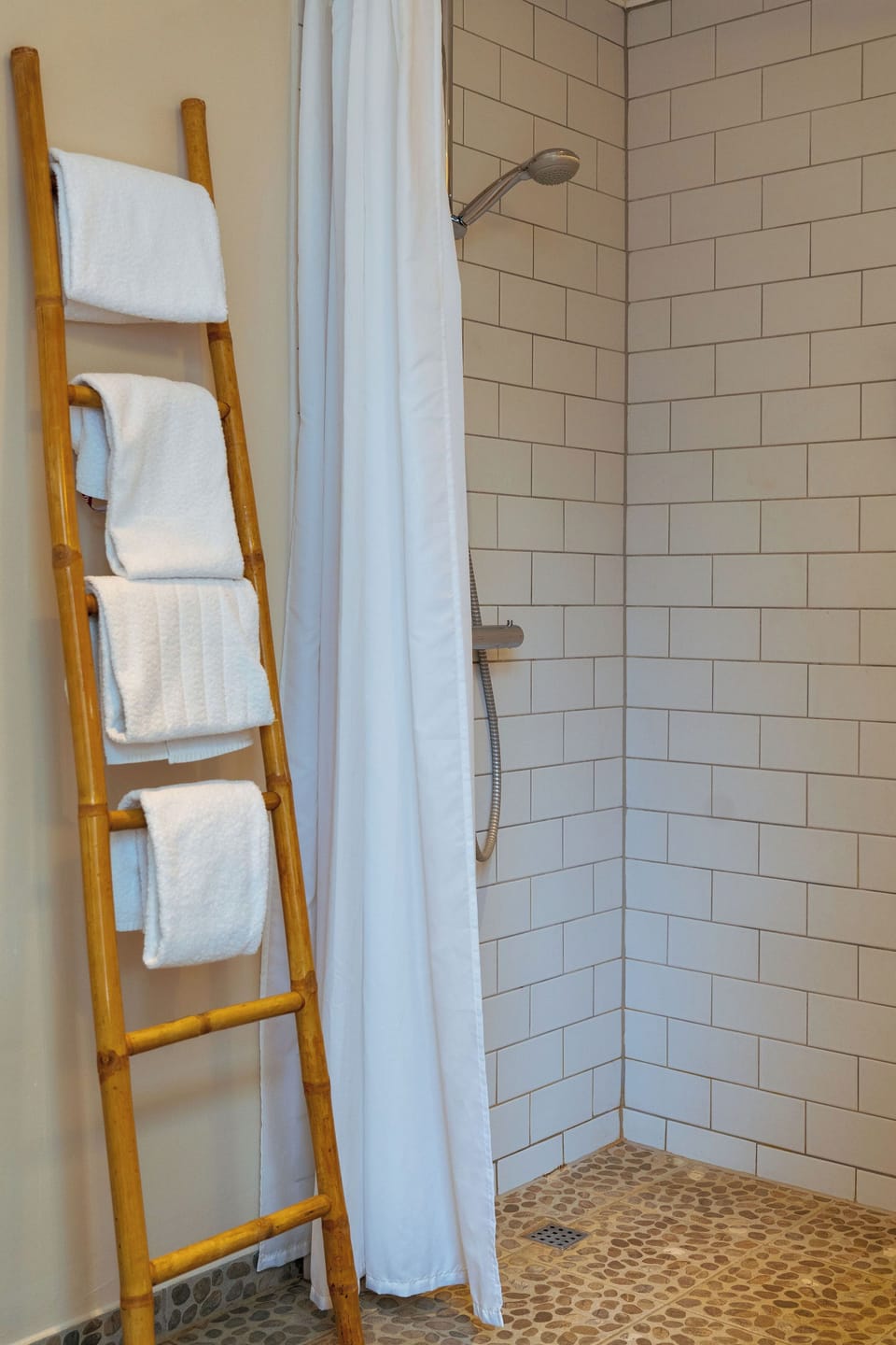 Triple Room, Private Bathroom | Bathroom | Eco-friendly toiletries, hair dryer, towels, shampoo