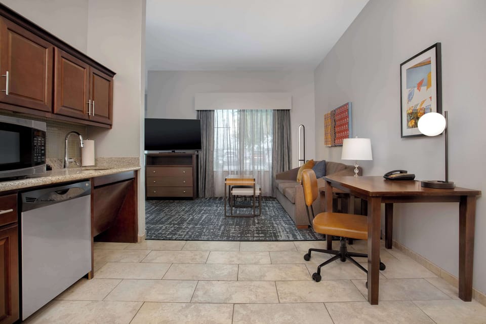 Studio, 1 King Bed, Accessible, Non Smoking (Roll-in Shower) | Internet, bed sheets, alarm clocks