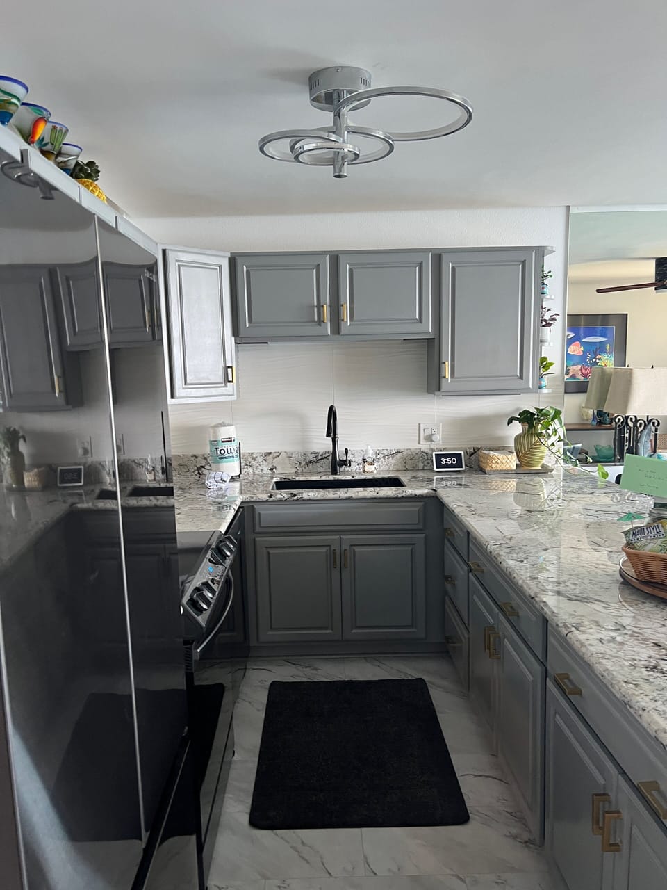 Nice Kitchen workplace. 