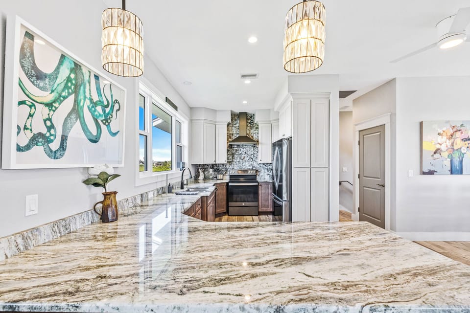 Fully equipped kitchen, with beautiful views of the estuary.