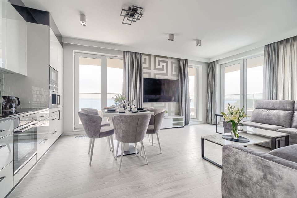 Exclusive Apartment | Living area | Flat-screen TV