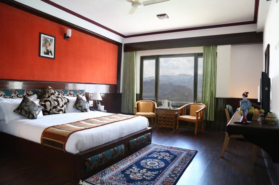 Premium Double Room | Desk, soundproofing, rollaway beds (surcharge), WiFi (free)