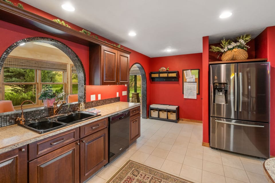 Full kitchen upon entering the home.