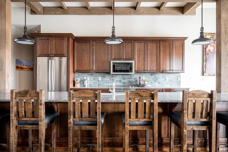 Enjoy cooking dinner and hosting at the same time.