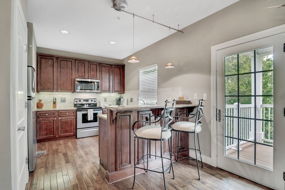 Villa, 2 Bedrooms | Private kitchen | Fridge, microwave, oven, dishwasher