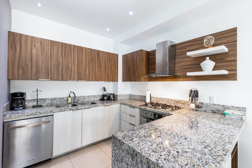 Fully Stocked Kitchen