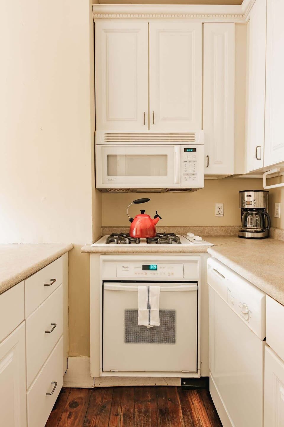 With a fully equipped kitchen to cook meals when you're not dining out at our amazing restaurants!