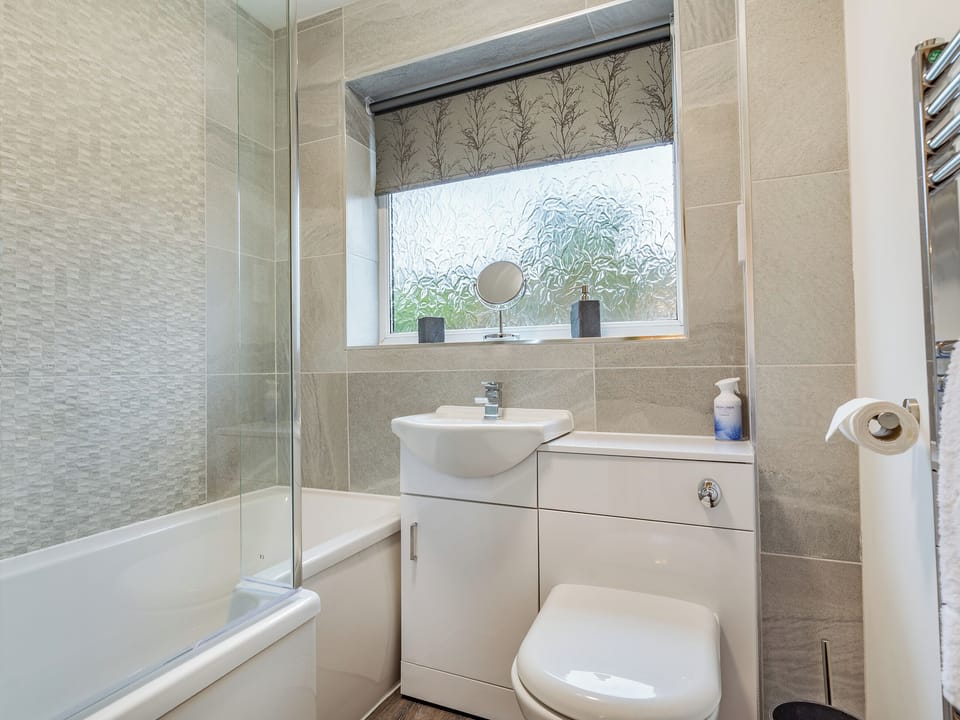 Bathroom | Broadacre House, Brixham