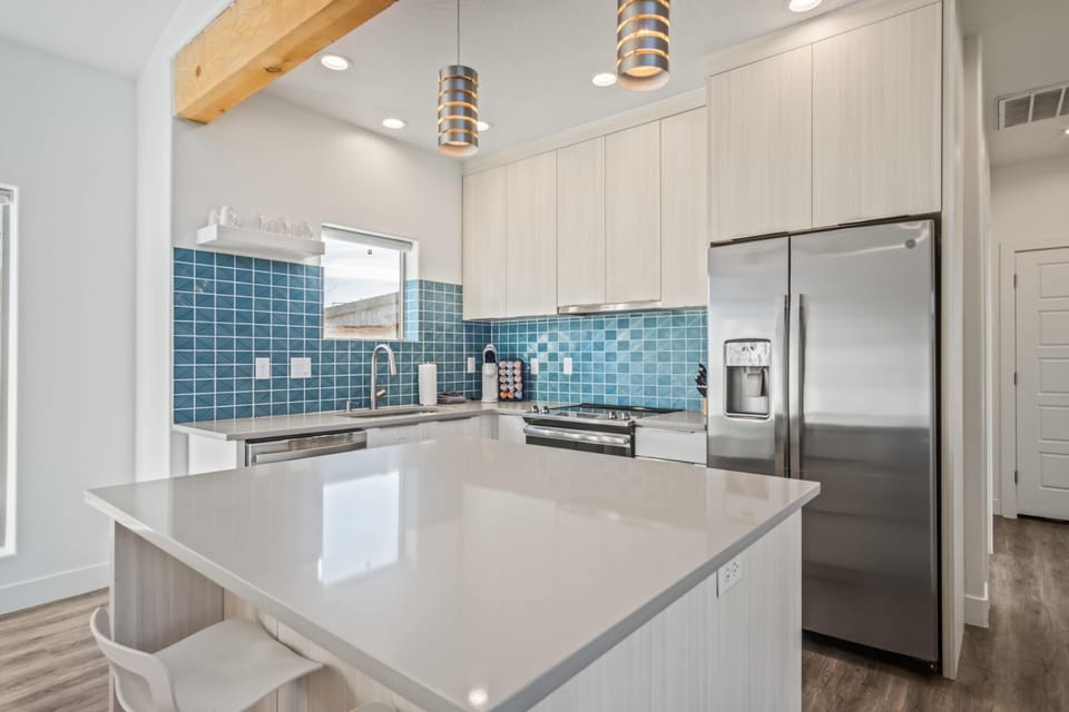 Craft delicious meals in the comfort of your own private kitchen at Timber + Tin D.