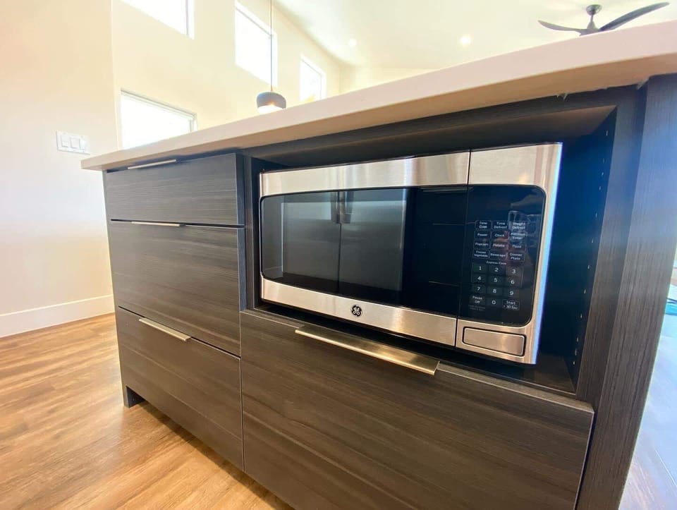 Need a quick bite before you hit the trails? The microwave is perfect for reheating leftovers or frozen meals.