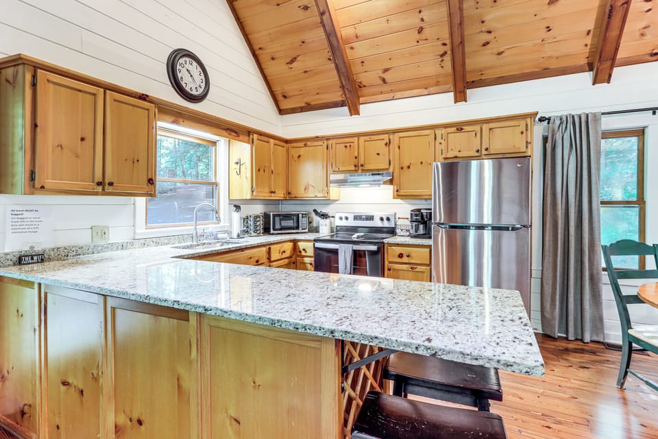 Kitchen | 1st Floor | Dishwasher | Dual Keurig & Drip Coffee Maker