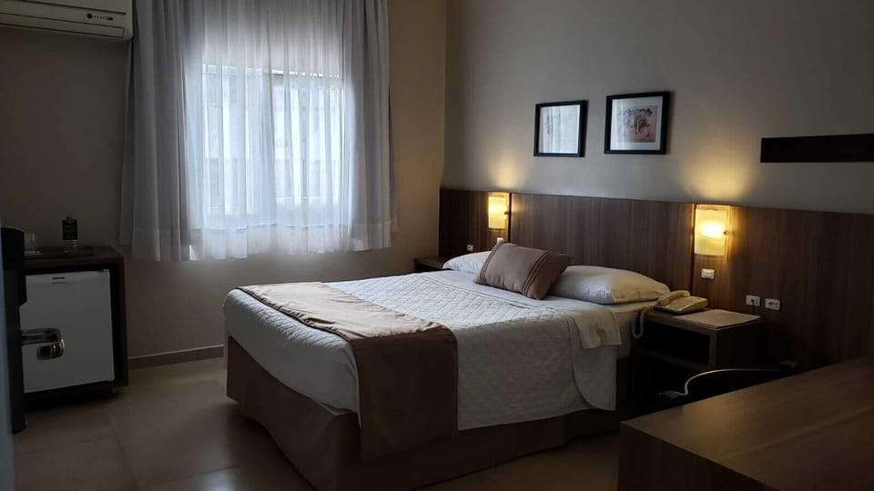 Superior Double Room | Minibar, individually decorated, blackout drapes, soundproofing
