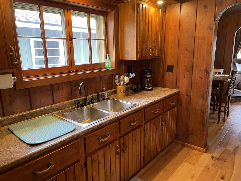 Well equipped kitchen