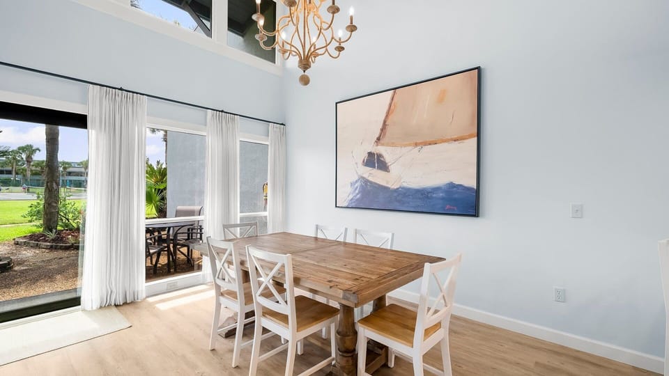 15-custom-22400FrontBeachRd16-15