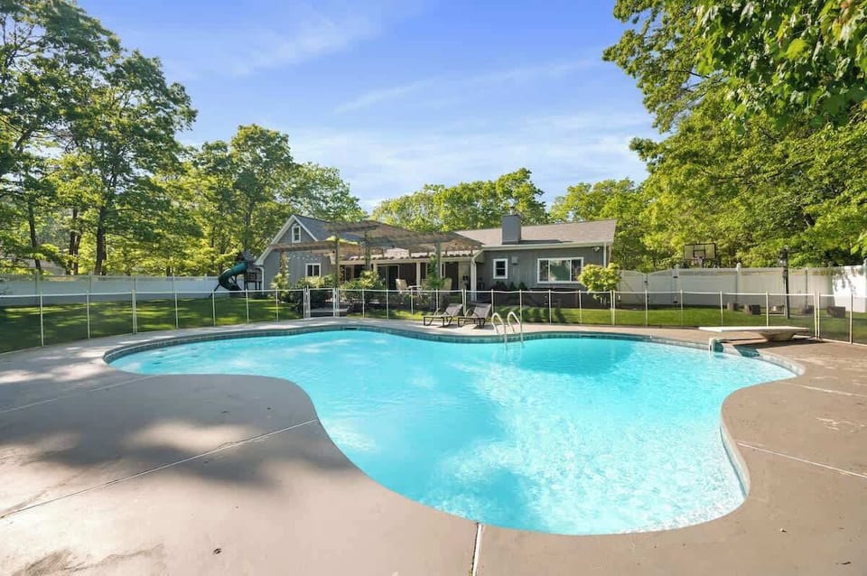 Private heated pool available during summer season (extra fee applies). 
