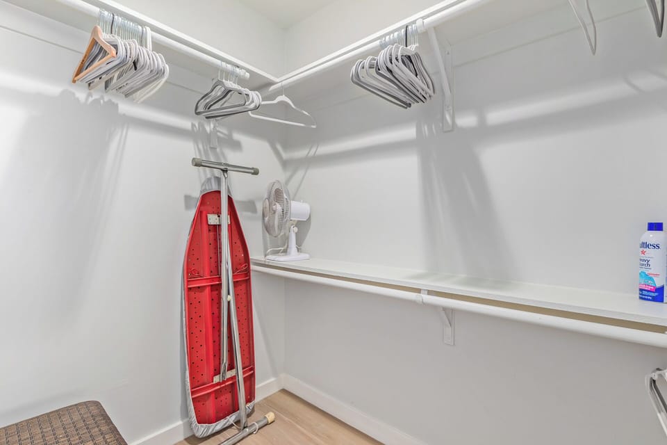 walk in closet to main bedroom

