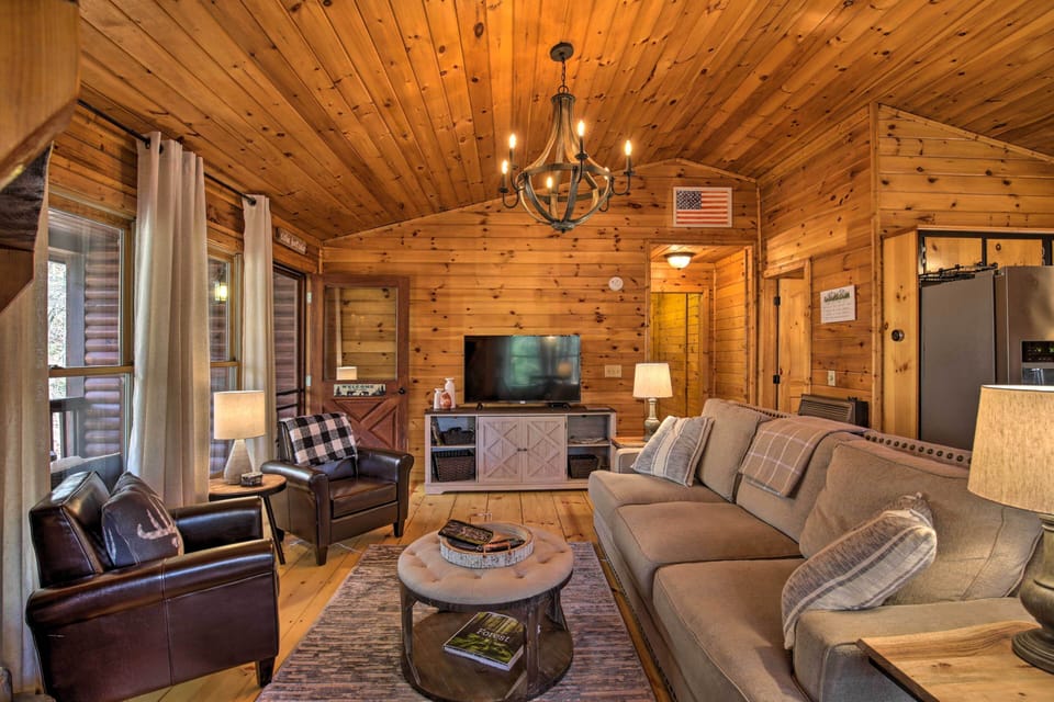 Living Room | Smart TV